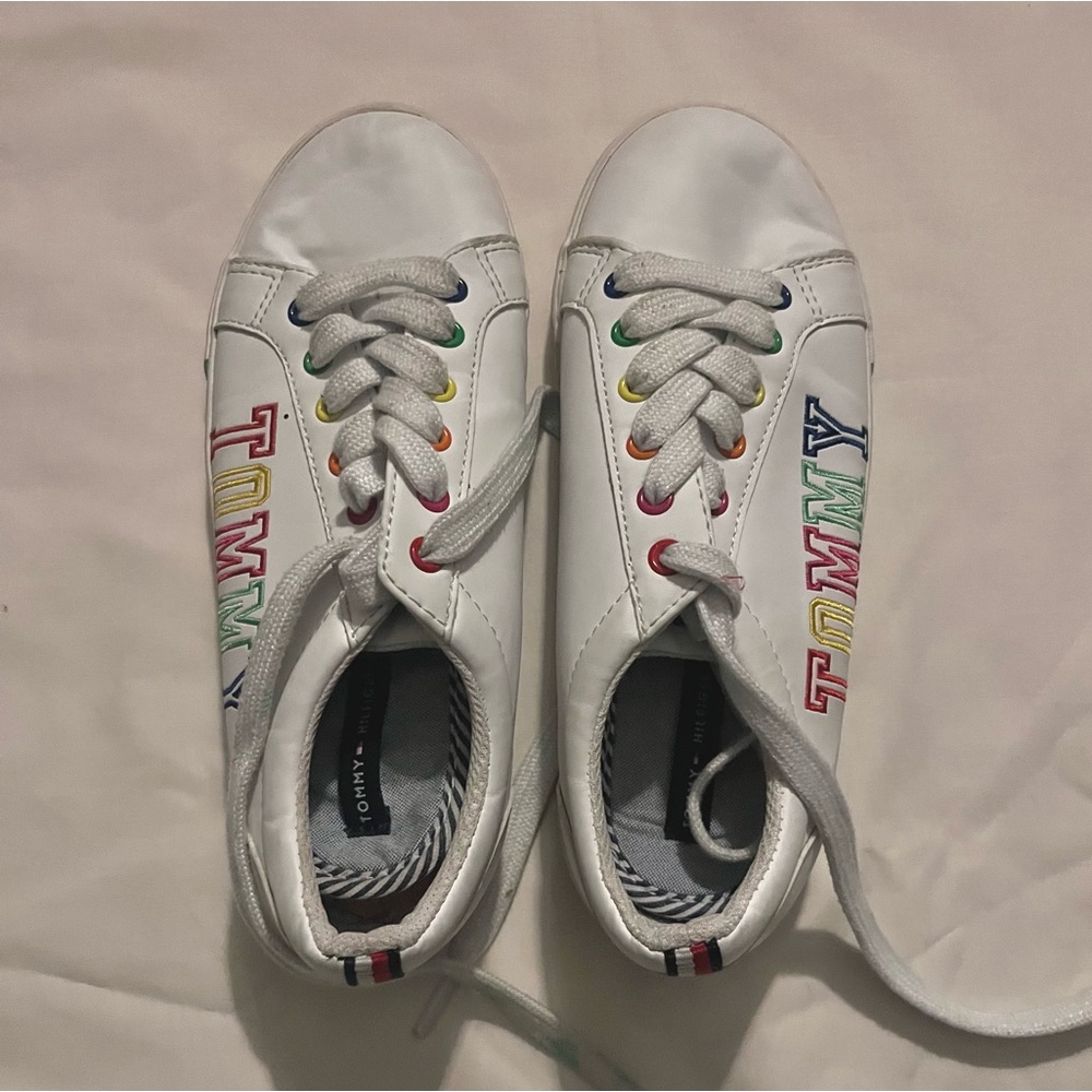 Tommy Hilfiger Arrin Logo White/Rainbow Sneakers - Big Kids Size 3